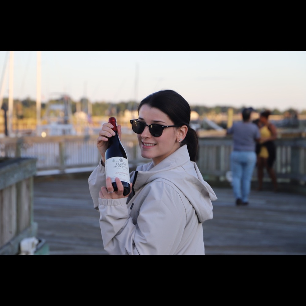 Meet your Posher, Emily